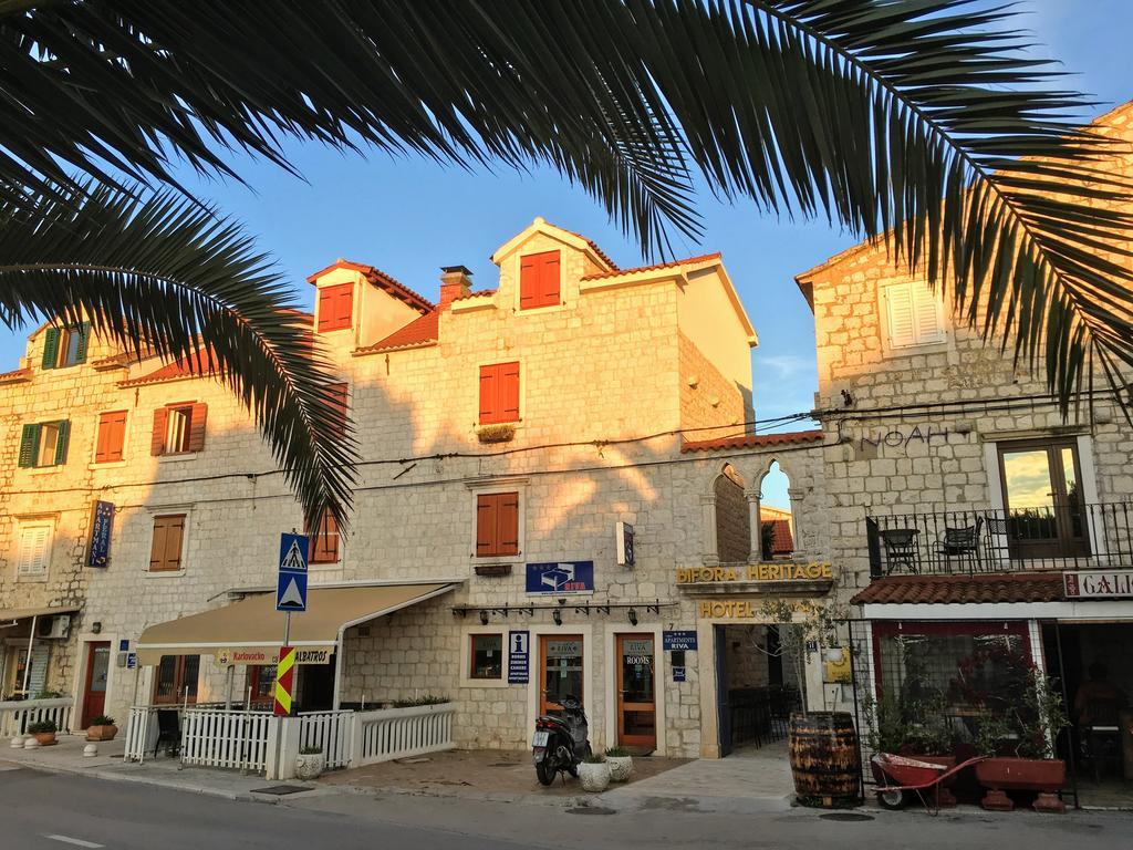 Apartments Feral Trogir Bagian luar foto